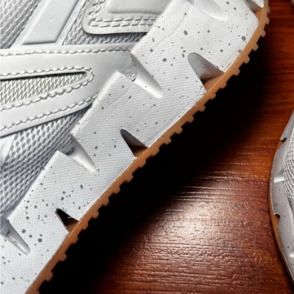 Reebok White Woman Sneakers - Picture 5 of 7